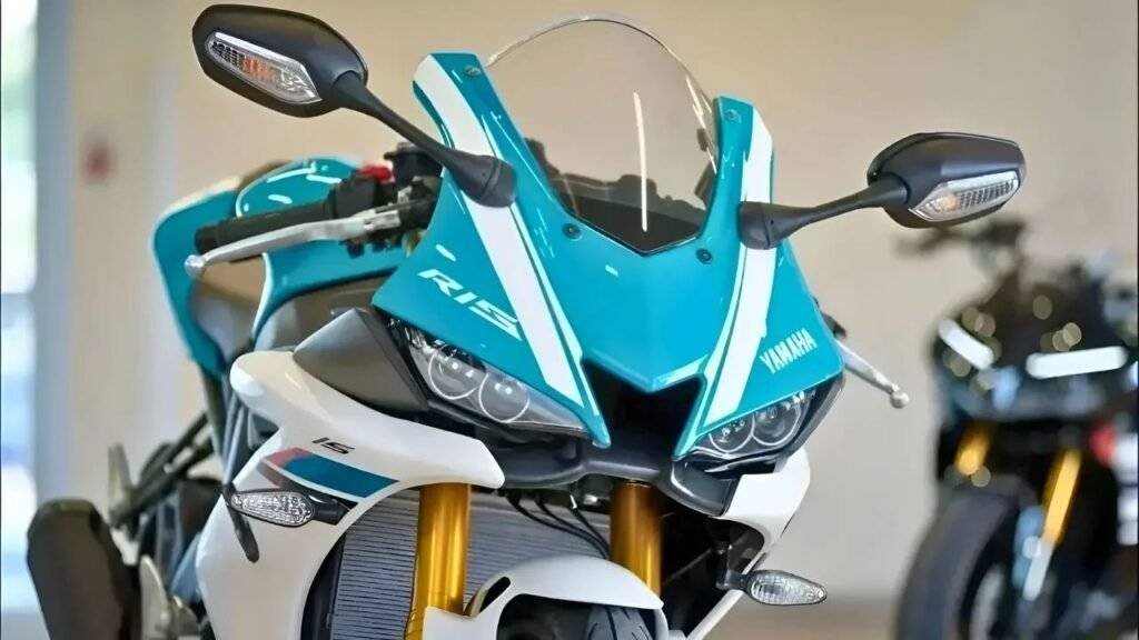 2026 Yamaha R15 V5